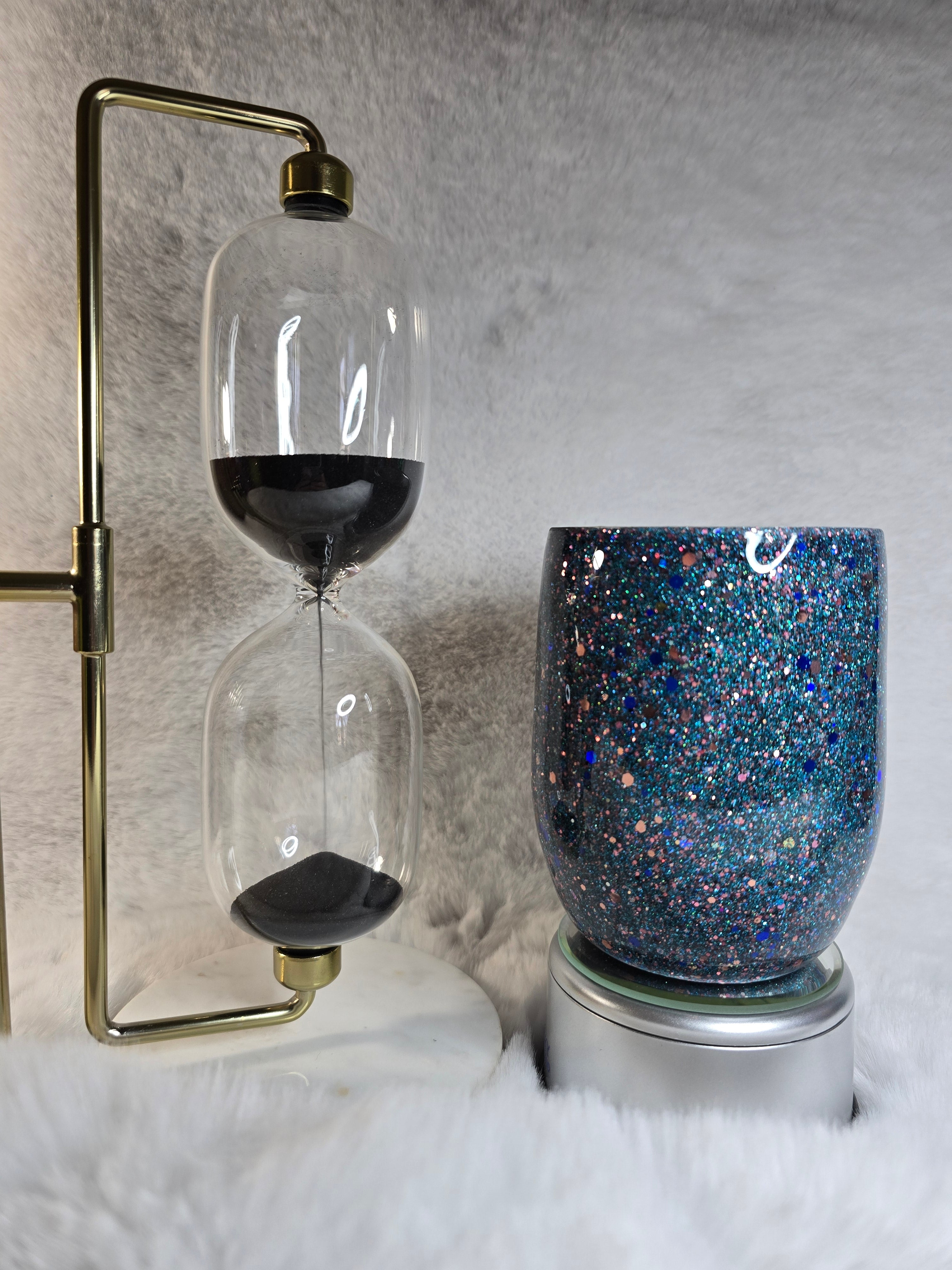 17 oz Glittered Base Wine Tumbler