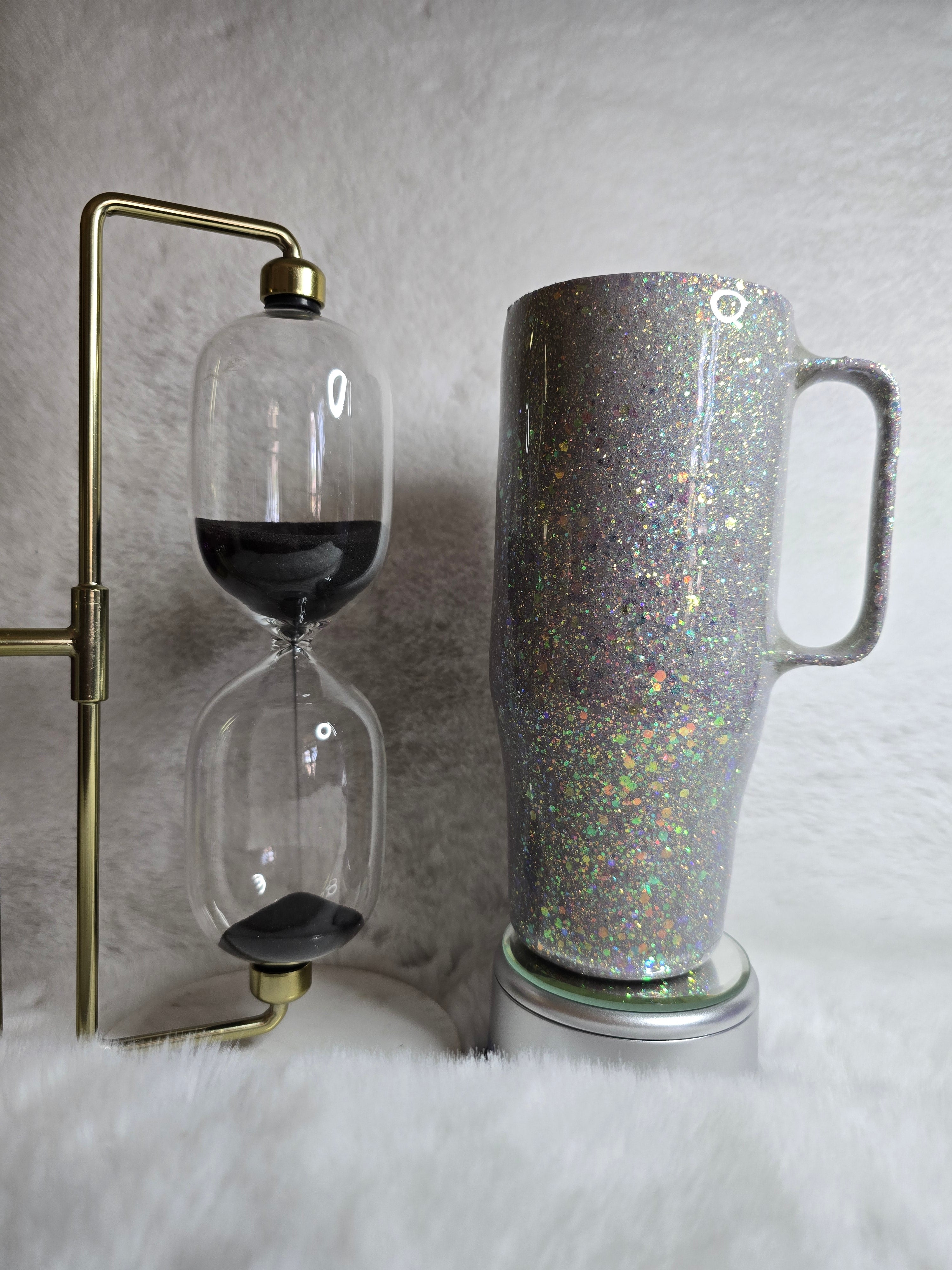 24 oz Glittered Base Tumbler with Twist Lid